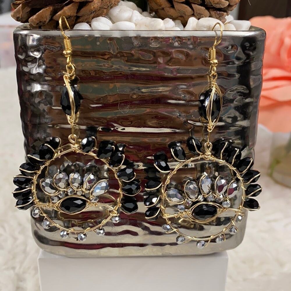 ARTISANAL 14k Gold plated 4" Onyx Chandelier Shape Crystal Handmade Wire Earring